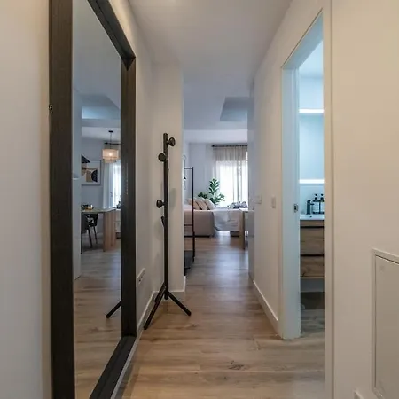 Xpce Victoria 3 Center Apartment *
